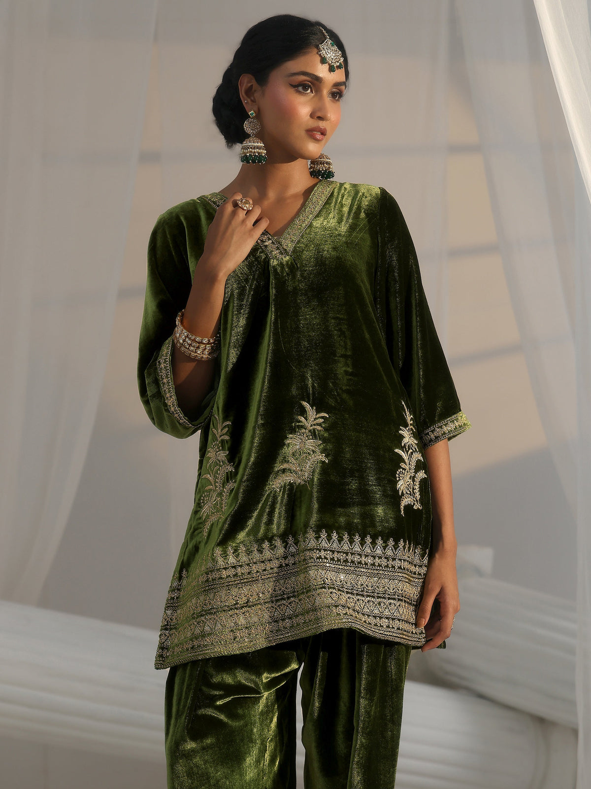 Anouk Olive Green Embroidered Velvet Co-Ord Set