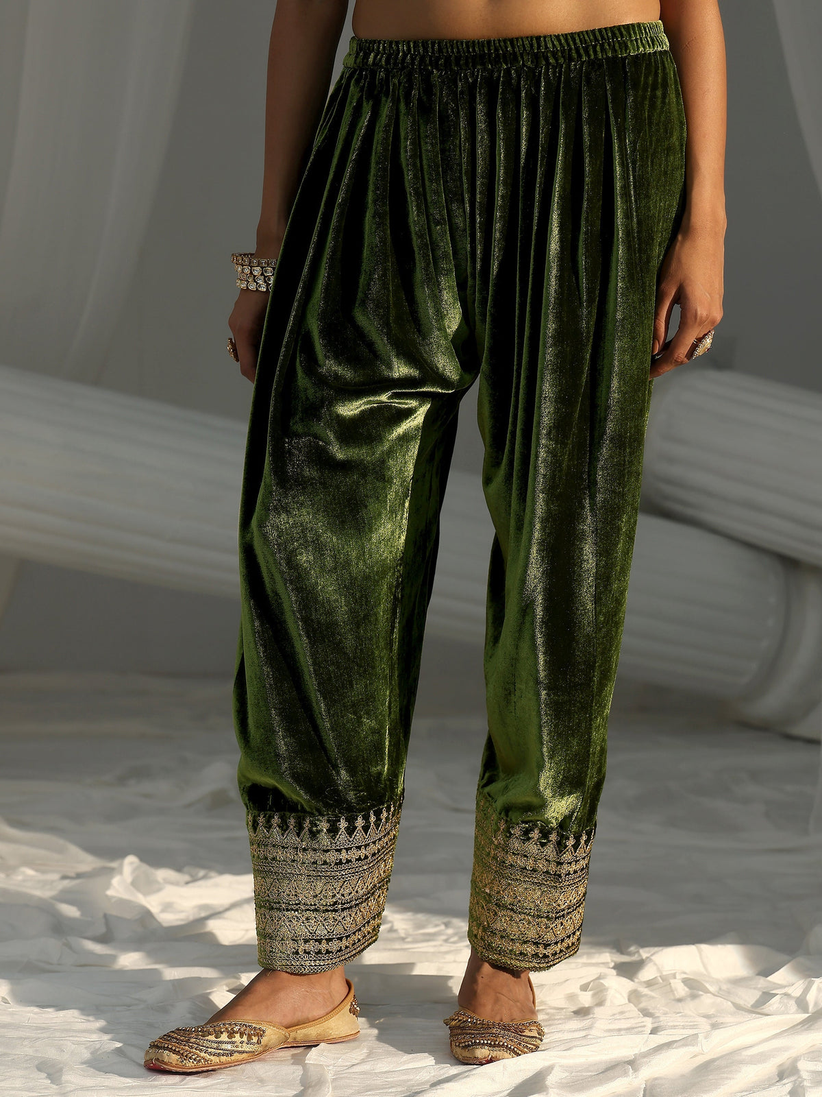 Anouk Olive Green Embroidered Velvet Co-Ord Set