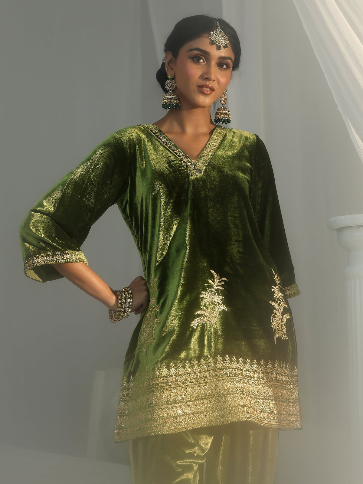 Anouk Olive Green Embroidered Velvet Co-Ord Set