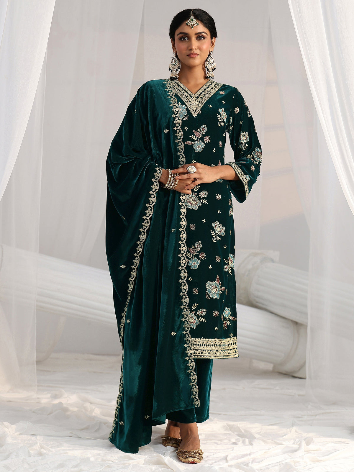 Anouk Peacock Green Floral Embroidered Velvet Straight Suit Set