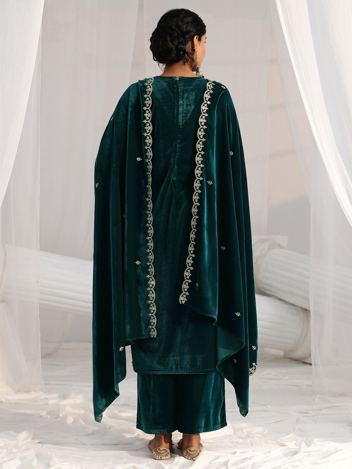 Anouk Peacock Green Floral Embroidered Velvet Straight Suit Set