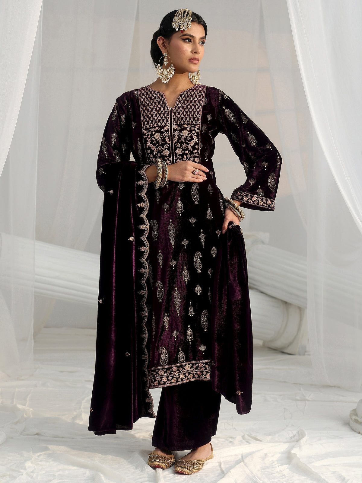 Anouk Plum Puprle Floral Embroidered Velvet Straight Suit Set