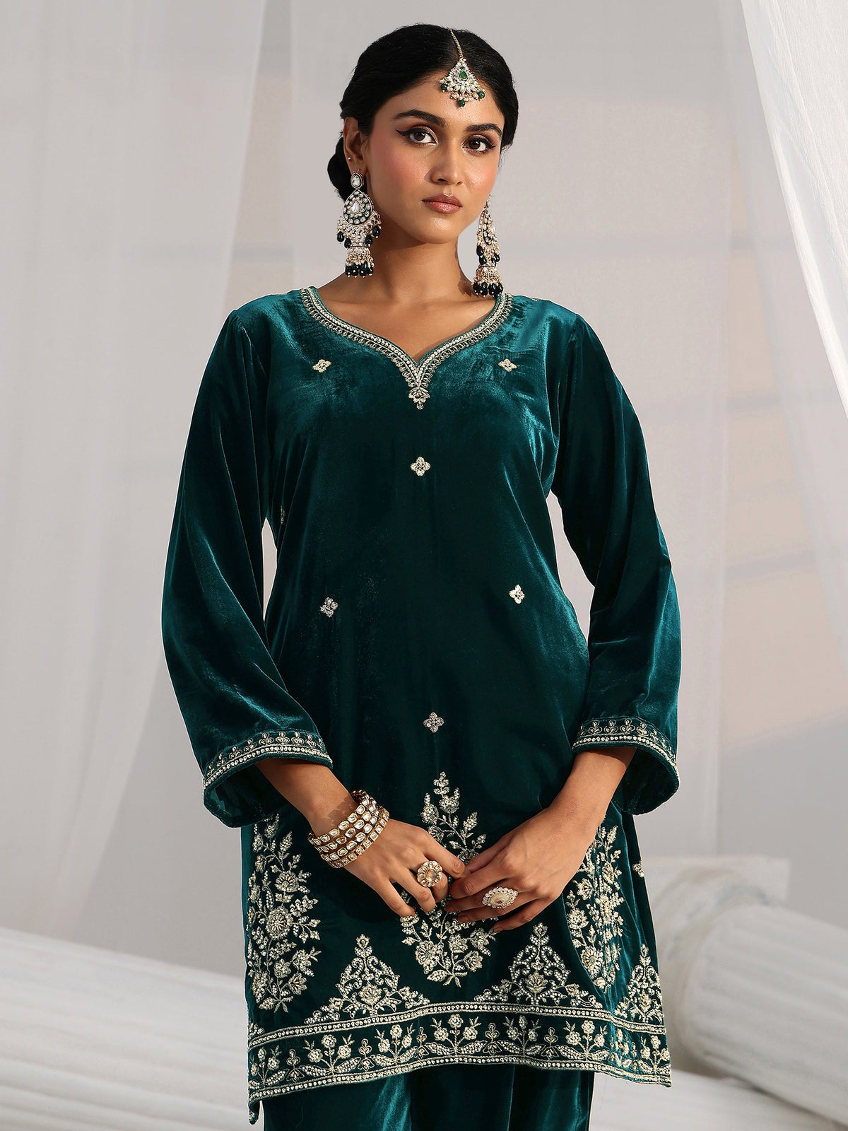 Anouk Teal Green Floral Embroidered Velvet Straight Suit Set