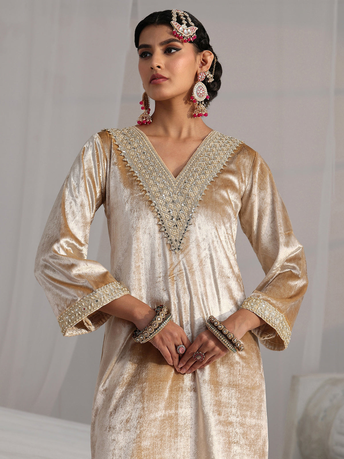 Anouk Cream Embroidered Velvet Straight Suit Set