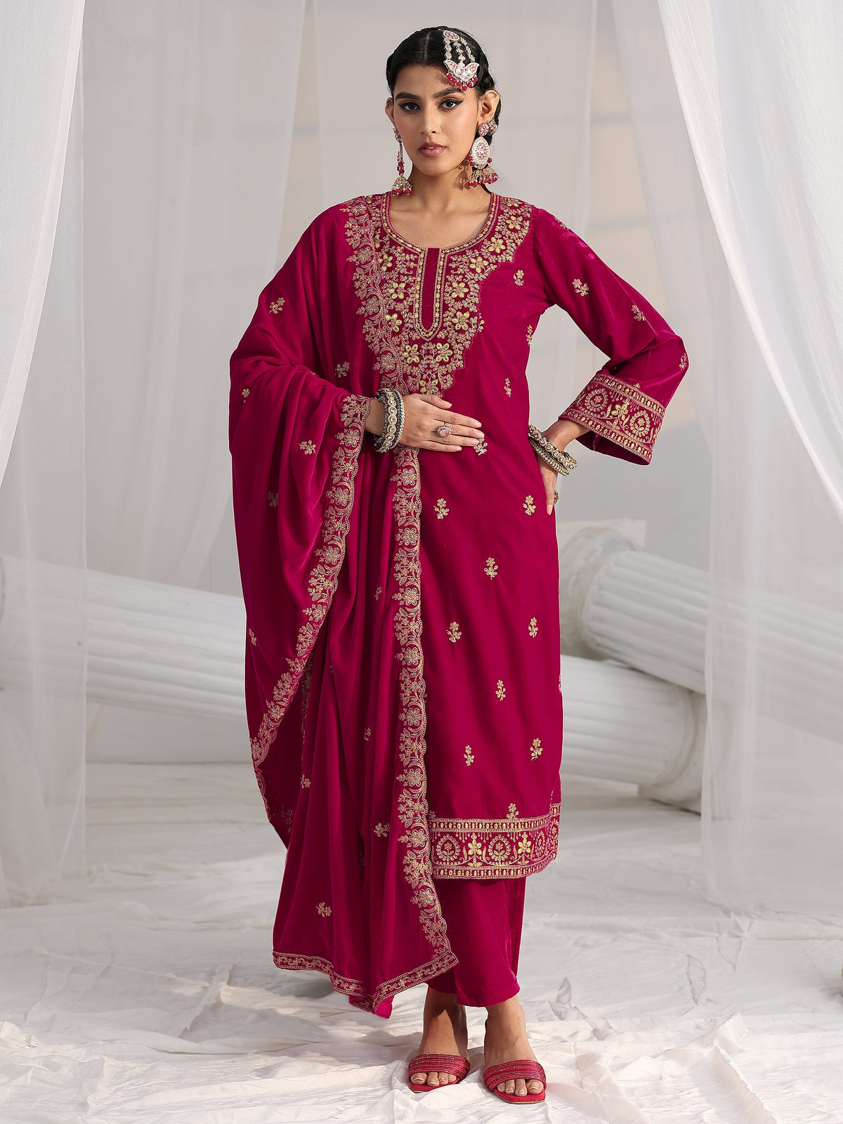 Anouk Red Floral Embroidered Velvet Straight Suit Set