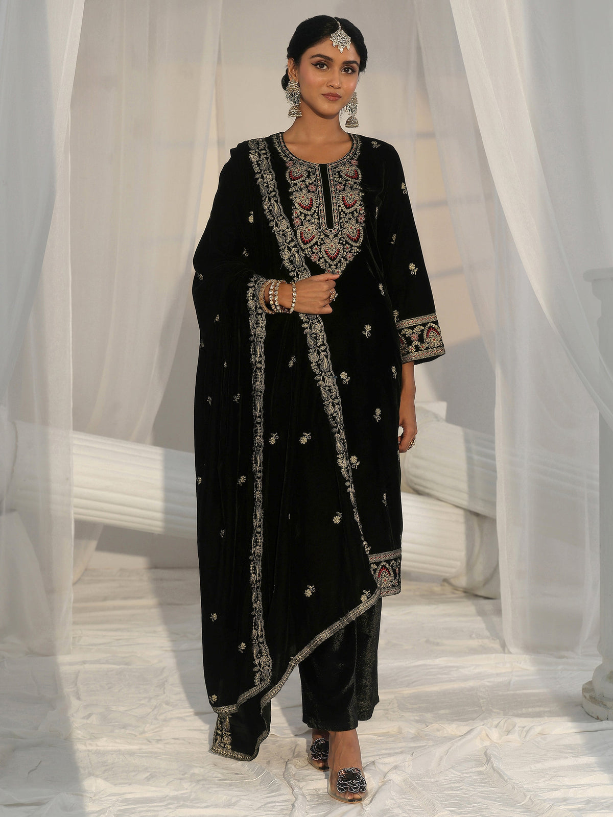 Anouk Black Ethnic Embroidered Velvet Straight Suit Set
