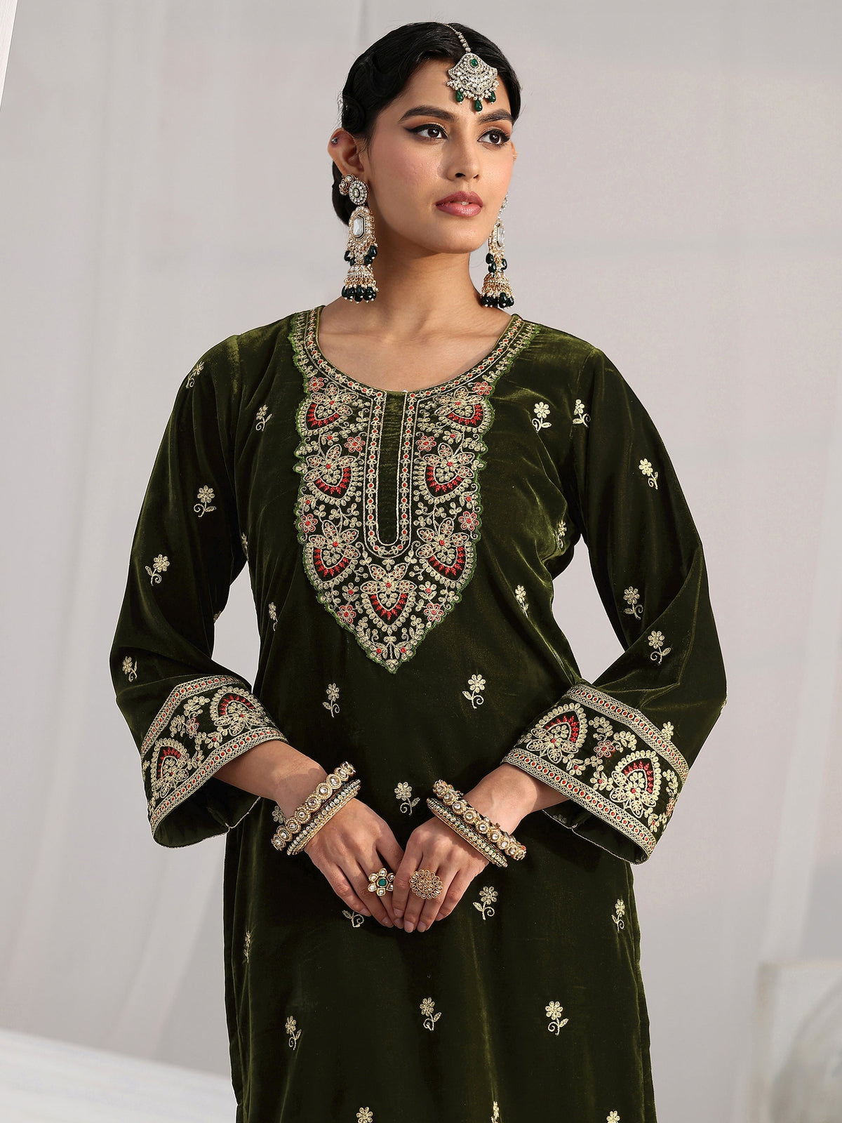 Anouk Forest Green Ethnic Embroidered Velvet Straight Suit Set