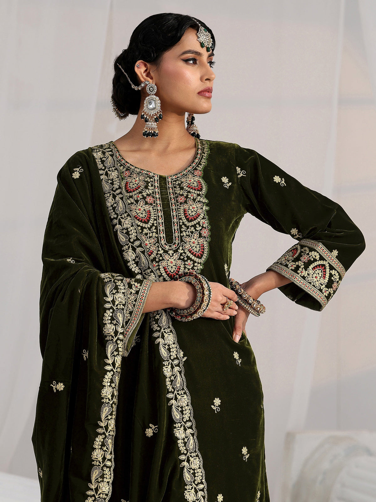 Anouk Forest Green Ethnic Embroidered Velvet Straight Suit Set