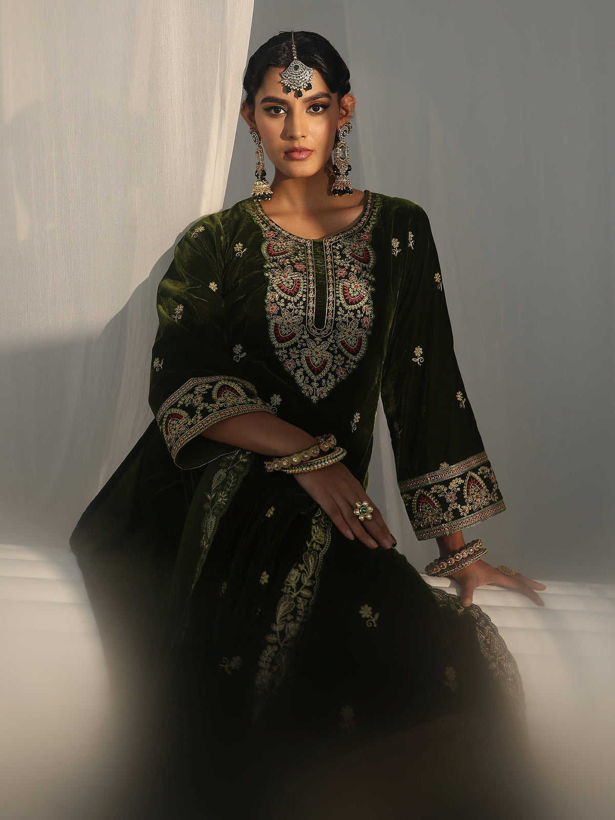 Anouk Forest Green Ethnic Embroidered Velvet Straight Suit Set