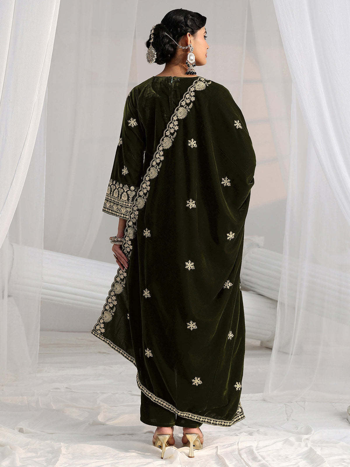 Anouk Forest Green Yoke Design Velvet Straight Suit Set