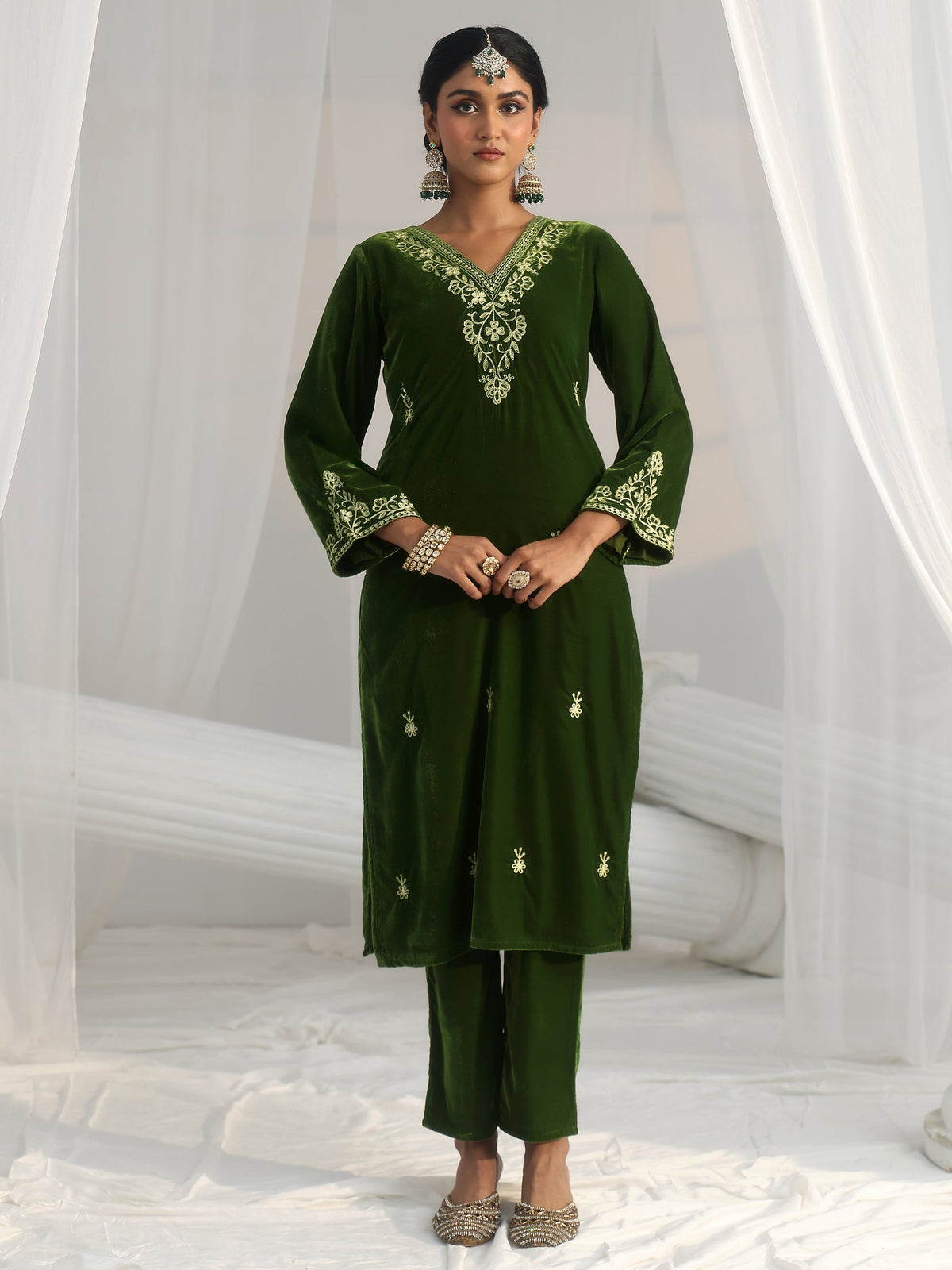 Anouk Emerald Green Ethnic Embroidered Velvet Straight Suit Set