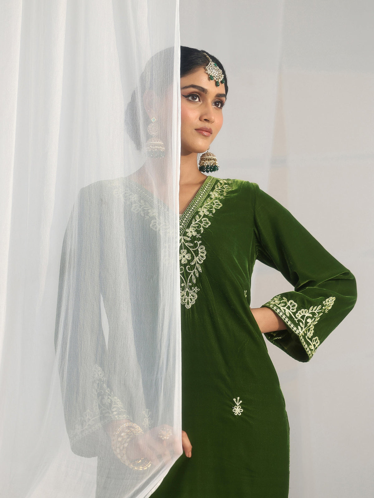 Anouk Emerald Green Ethnic Embroidered Velvet Straight Suit Set