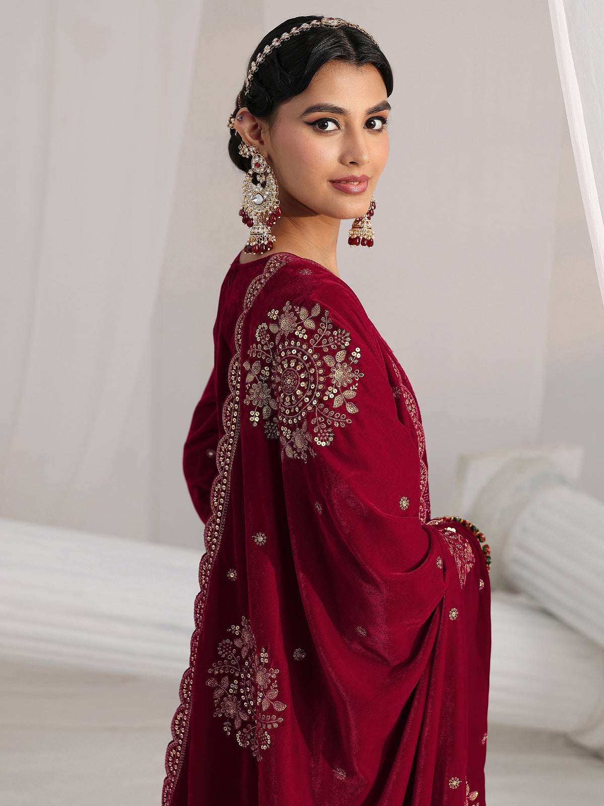 Anouk Red Floral Embellished Velvet Straight Suit Set