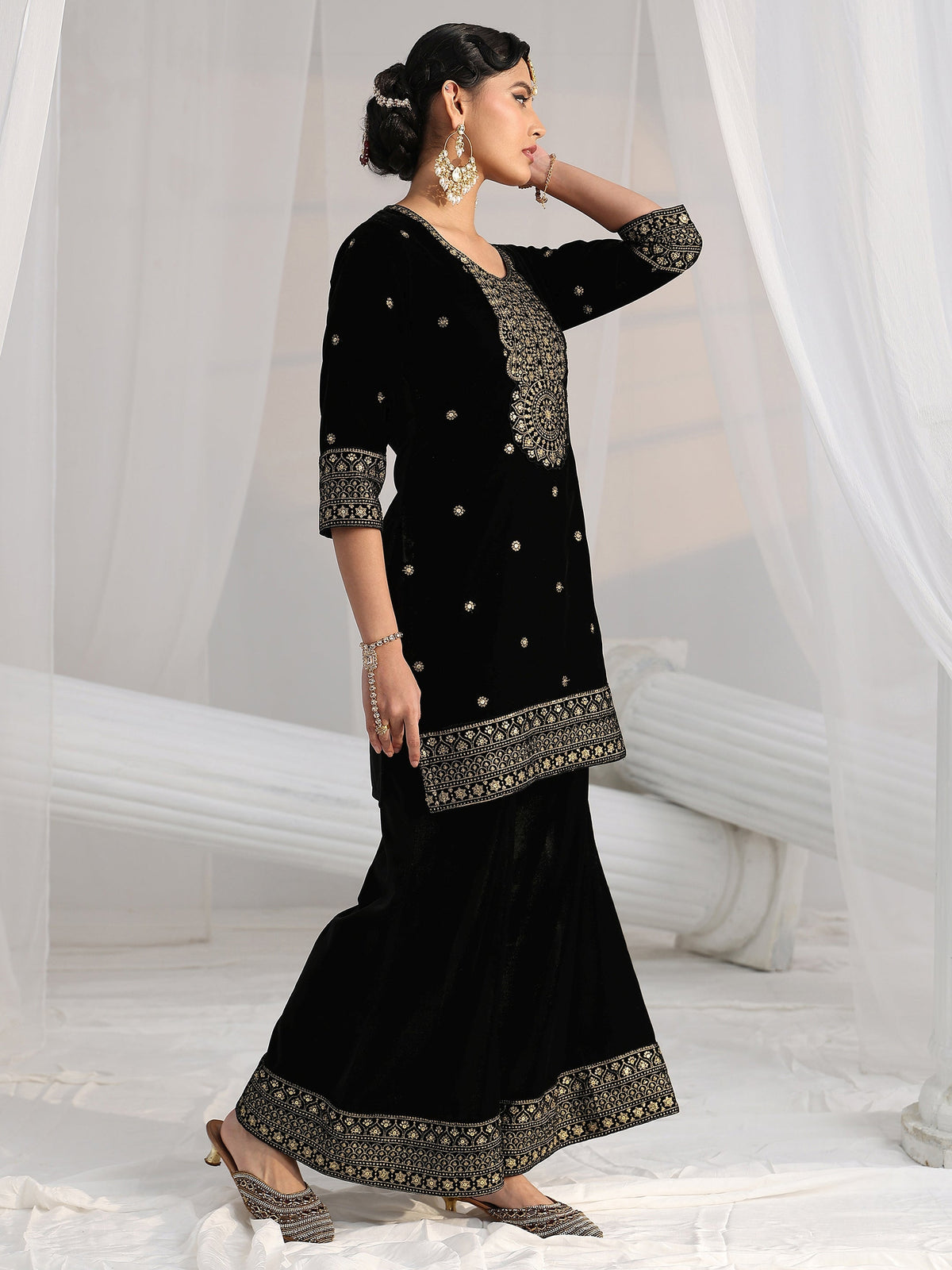 Anouk Black Embellished Velvet Straight Suit Set