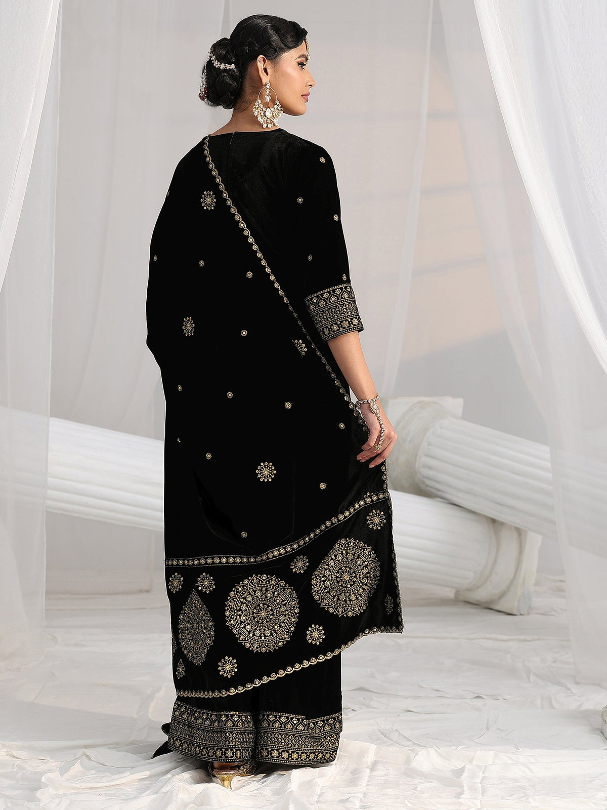Anouk Black Embellished Velvet Straight Suit Set
