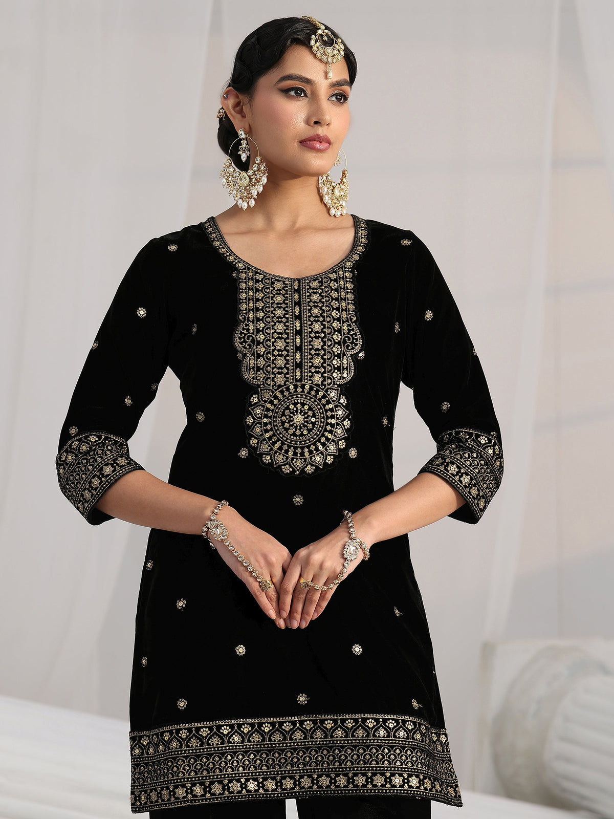 Anouk Black Embellished Velvet Straight Suit Set