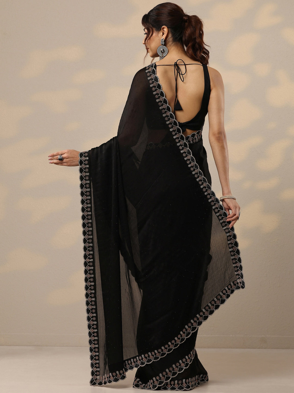 Anouk Black Embellished Silk Blend Sarees With Unstitched Blouse Piece
