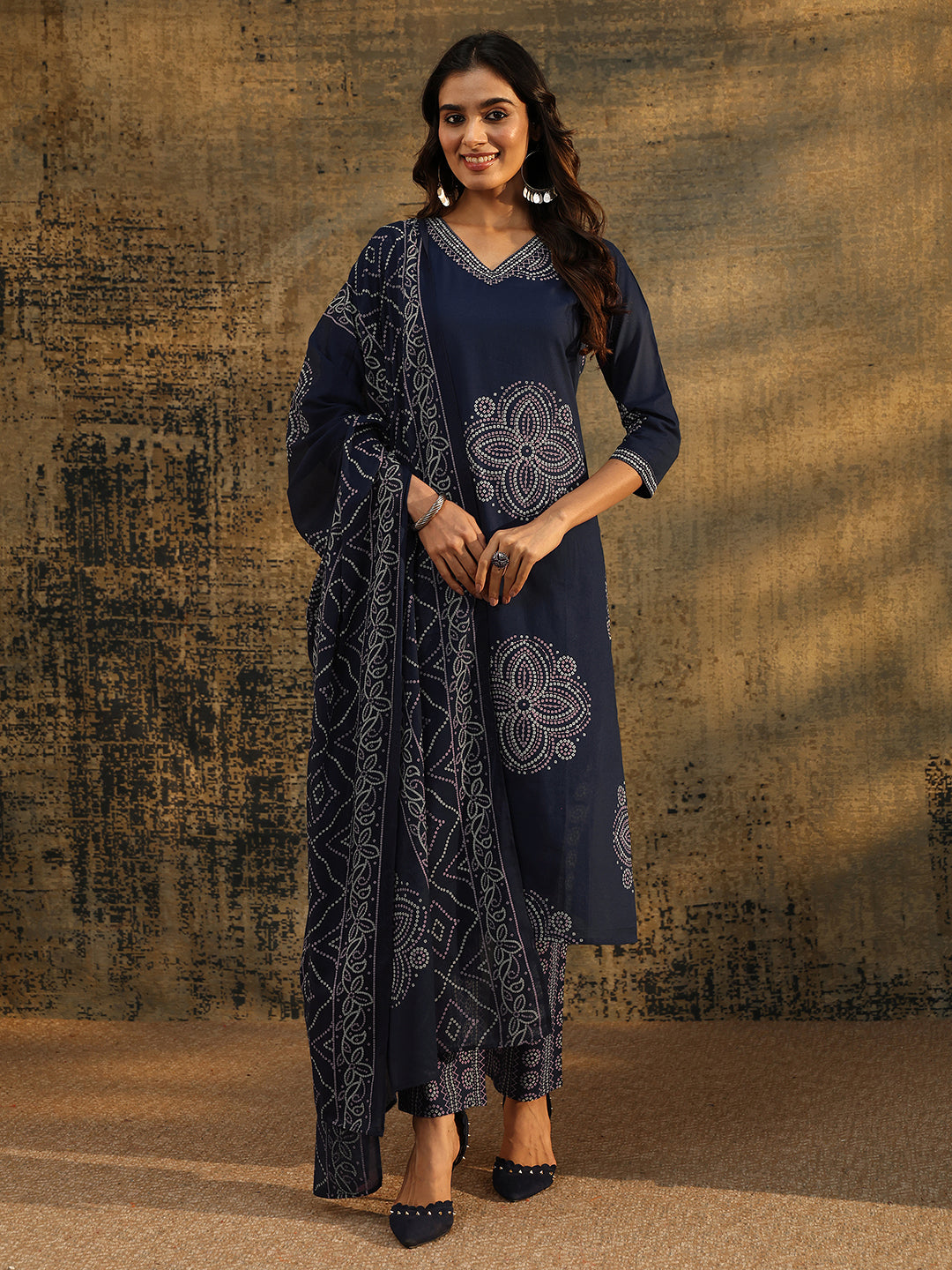 Anouk Indigo Blue Bandhani Printed Cotton Straight Suit Set