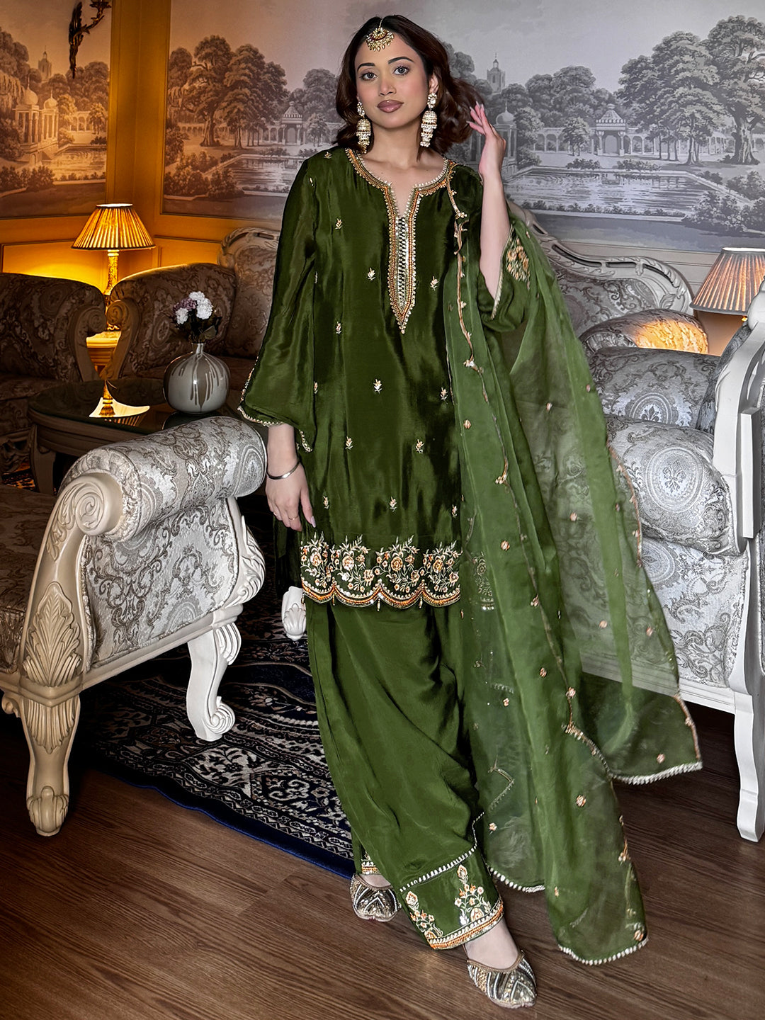 Anouk Green Embroidered Chinon Straight Suit Set With Dupatta