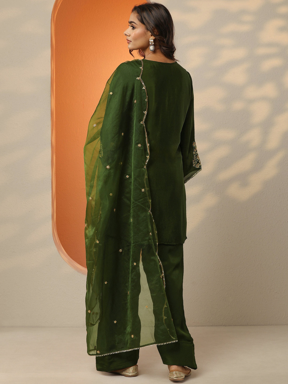 Anouk Green Embroidered Chinon Straight Suit Set With Dupatta