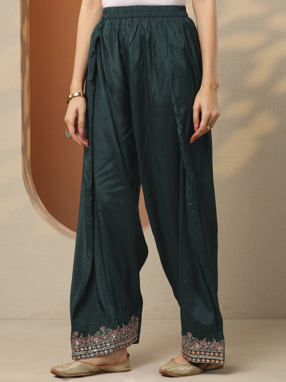 Anouk Green Printed Chinon Straight Suit Set With Dupatta