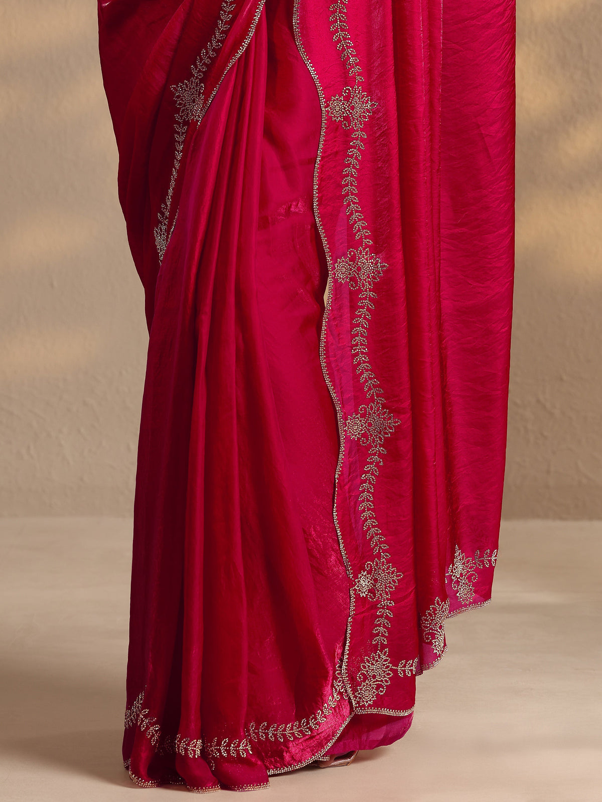 Anouk Red Solid Silk Blend Saree With Unstitched Blouse Piece
