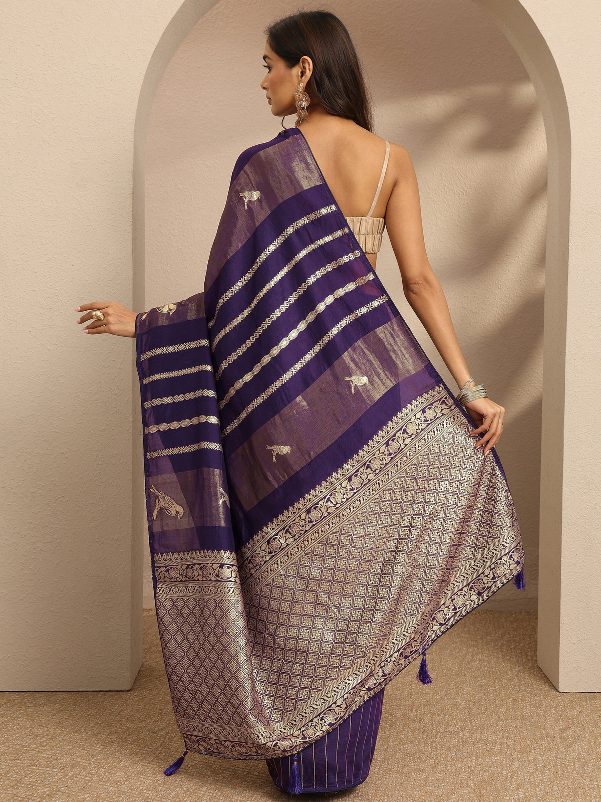 Anouk Purple Woven Design Banarsi Silk Blend Saree With Unstitched Blouse Piece