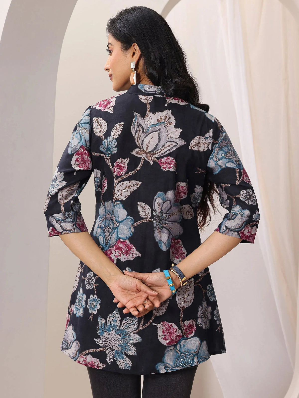 Anouk Black Printed Silk Blend Straight Short Kurti