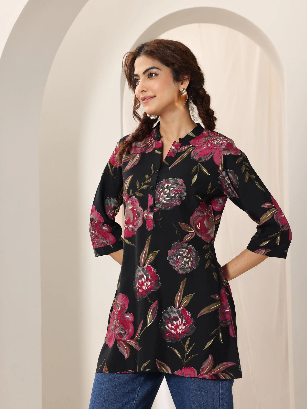 Anouk Black Printed Silk Blend Straight Short Kurti
