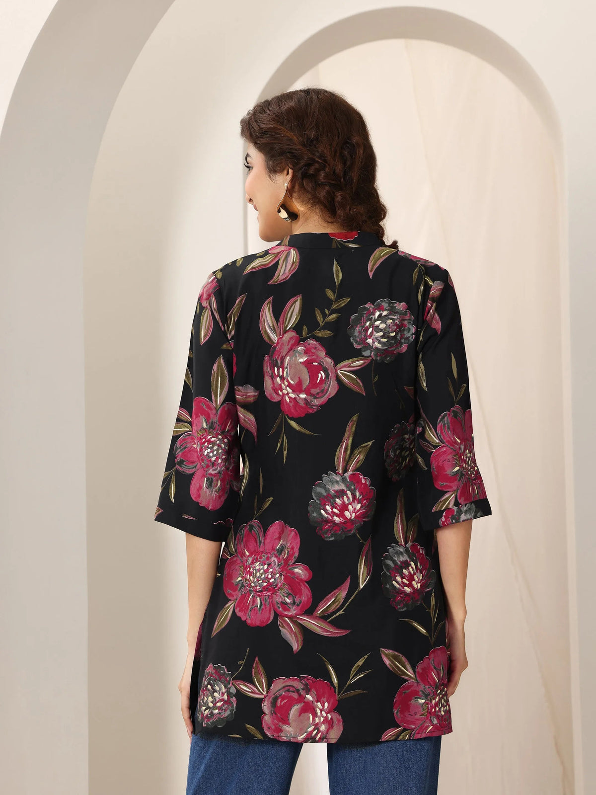 Anouk Black Printed Silk Blend Straight Short Kurti