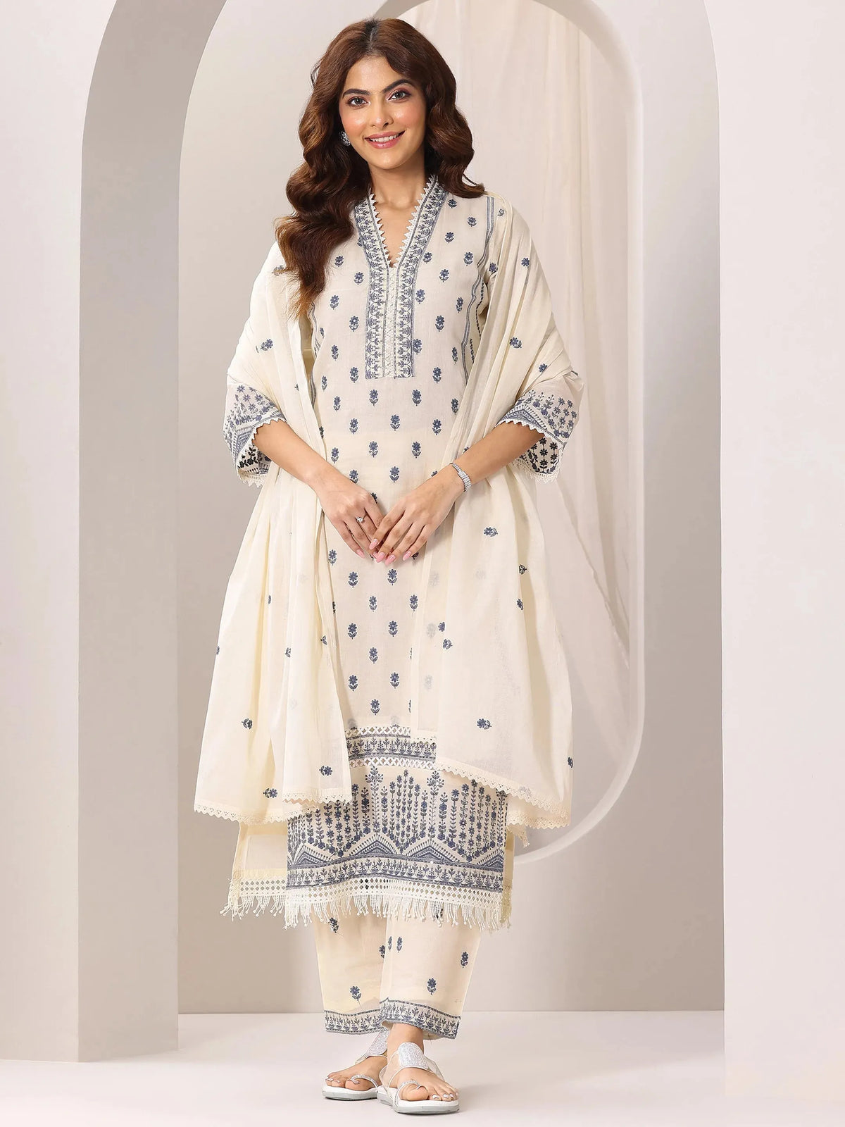 Anouk Off White Embroidered Cotton Straight Suit Set With Dupatta