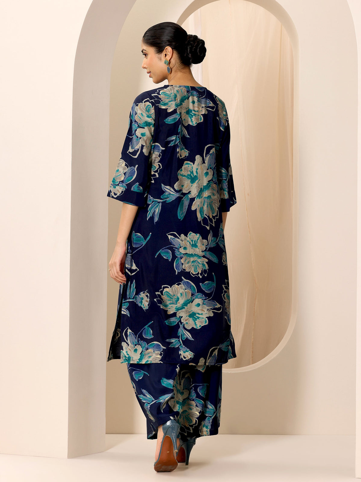 Anouk Blue Printed Silk Blend Straight Kurta Set