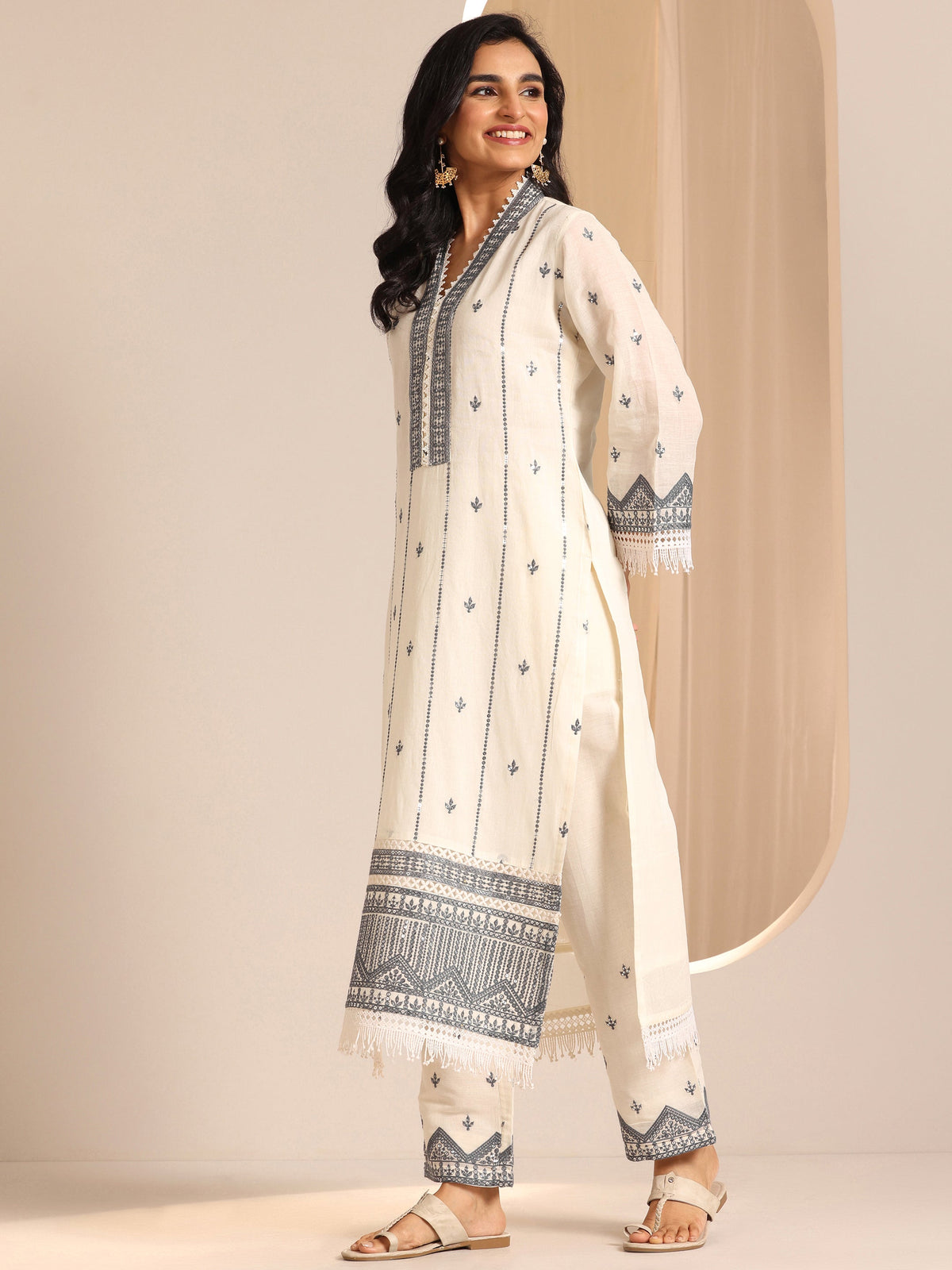Anouk Off White Embroidered  Straight Suit Set With Dupatta