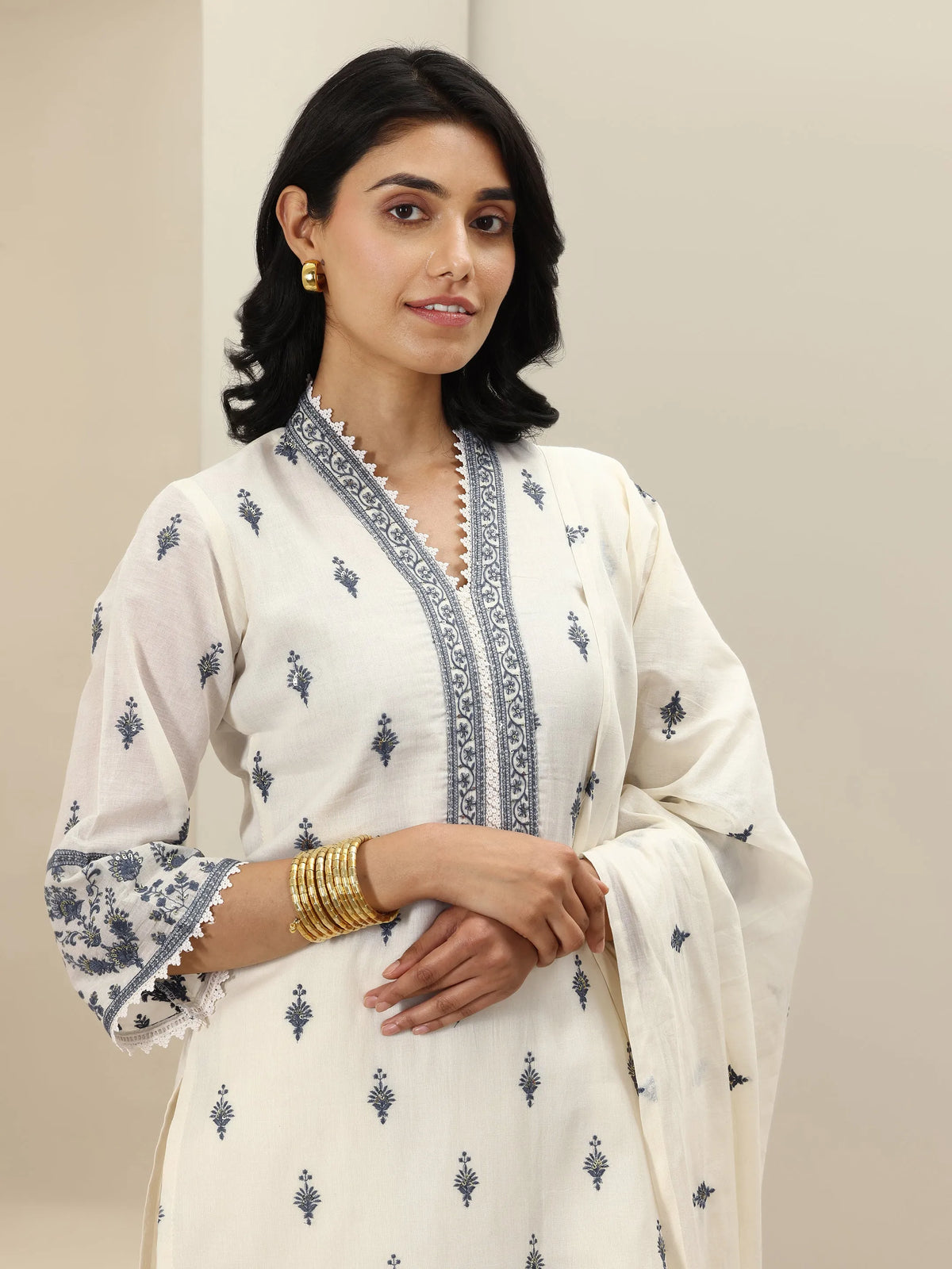 Anouk Off White Embroidered Cotton Straight Suit Sets With Dupatta