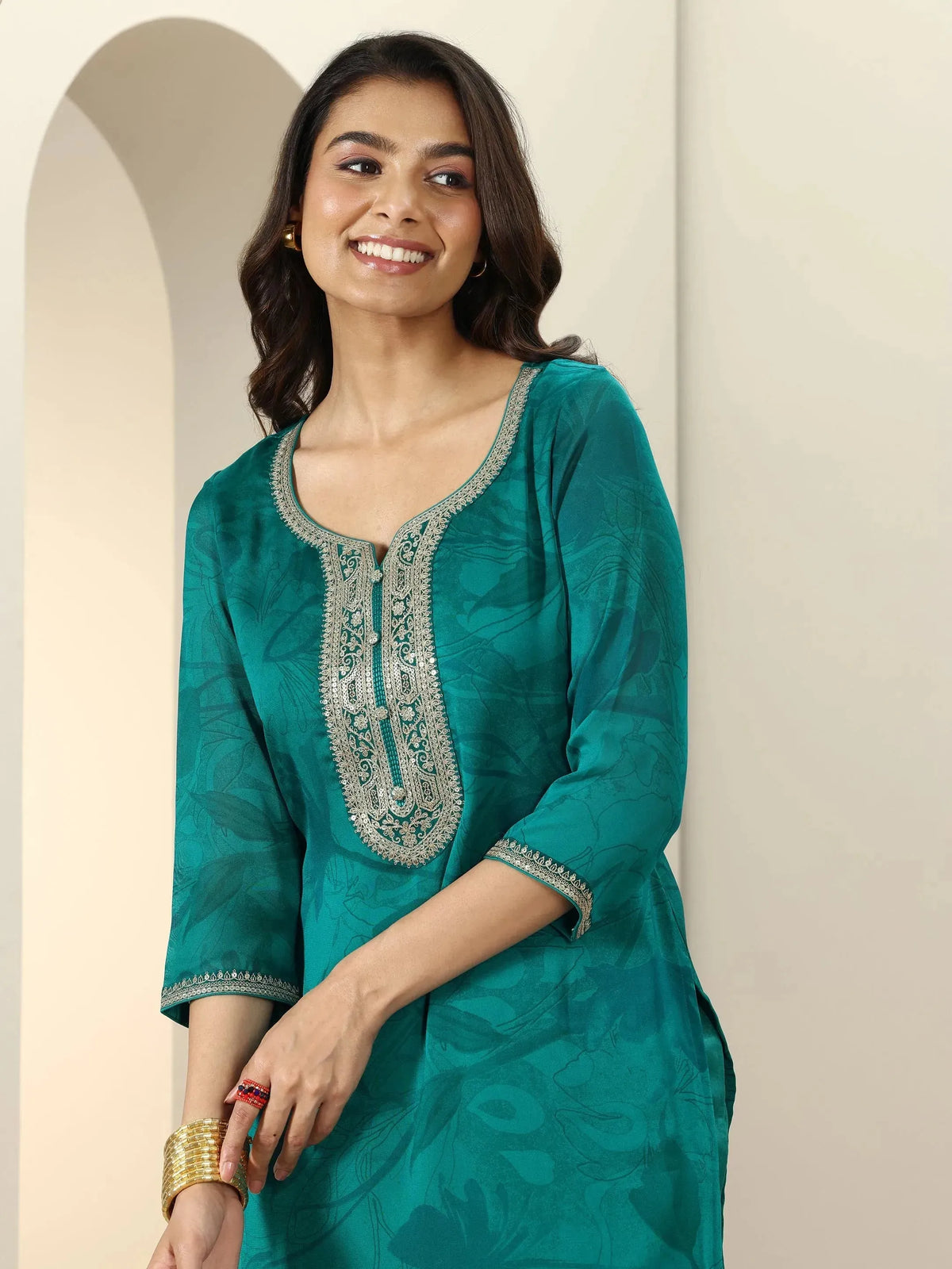 Anouk Green Embroidered Silk Blend Straight Suit Sets With Dupatta