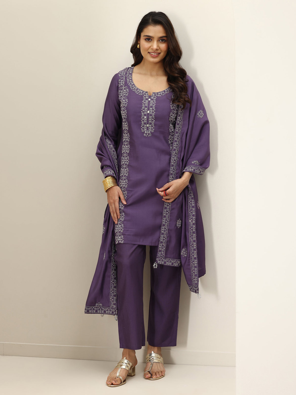 Anouk Purple Embroidered Silk Blend Straight Suit Sets With Dupatta