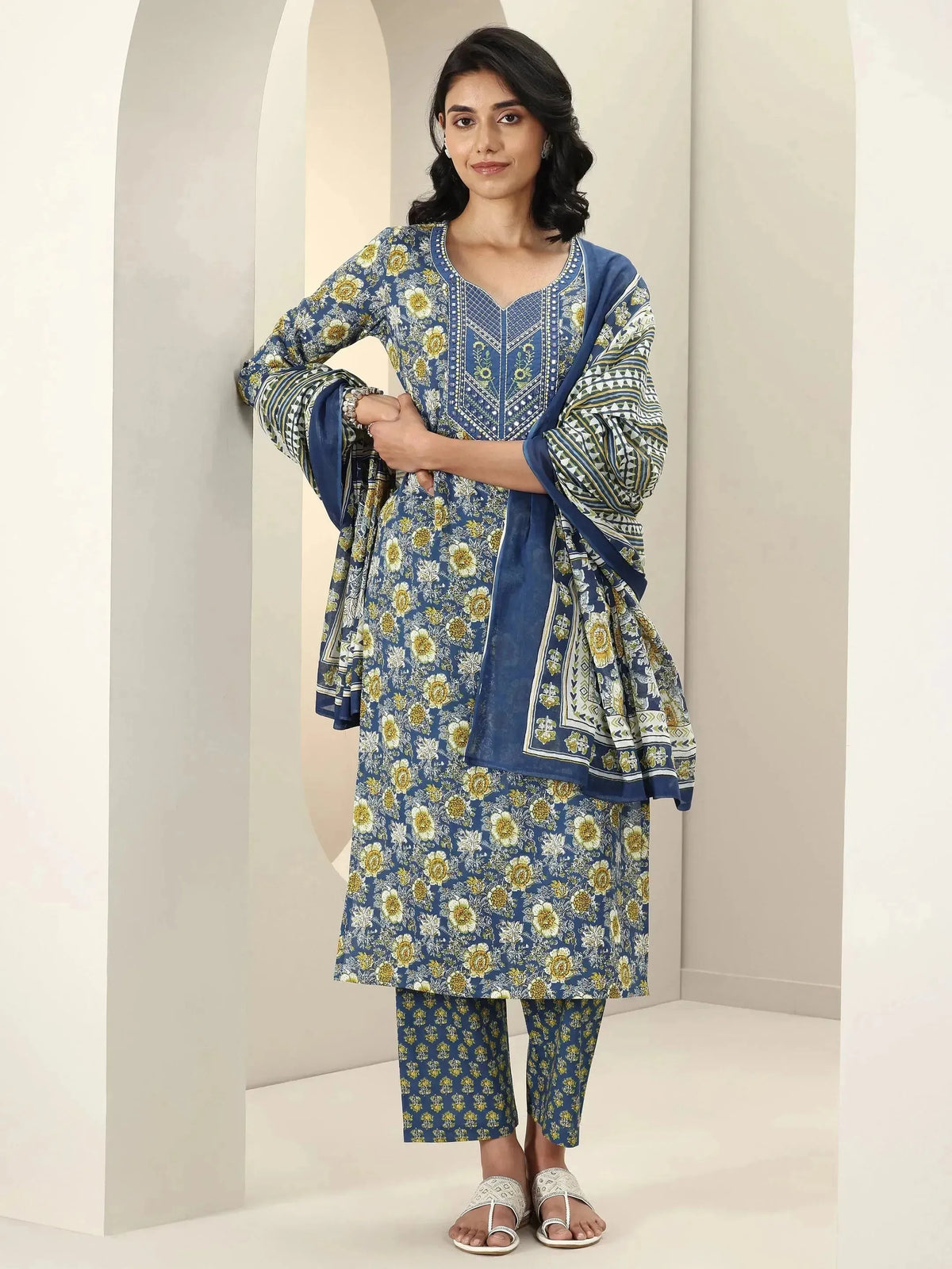 Anouk Blue Printed Cotton Straight Suit Sets With Dupatta