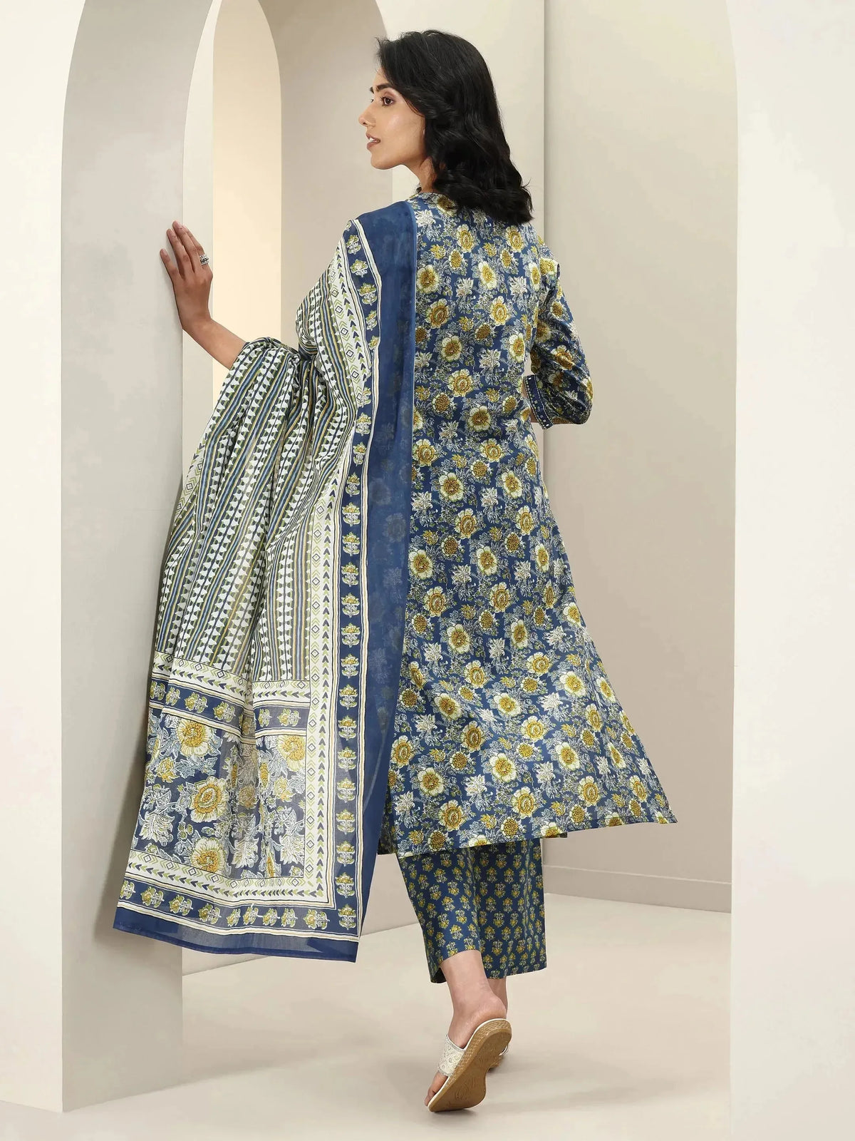 Anouk Blue Printed Cotton Straight Suit Sets With Dupatta