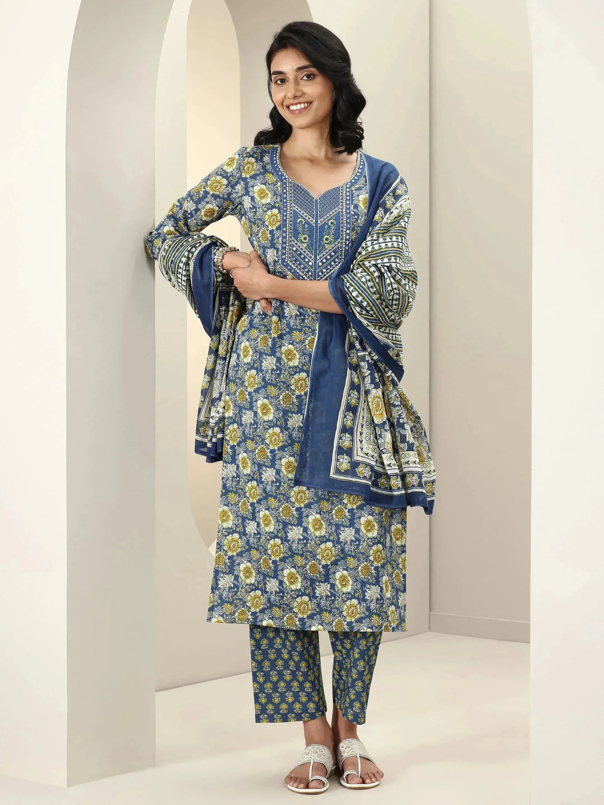 Anouk Blue Printed Cotton Straight Suit Sets With Dupatta