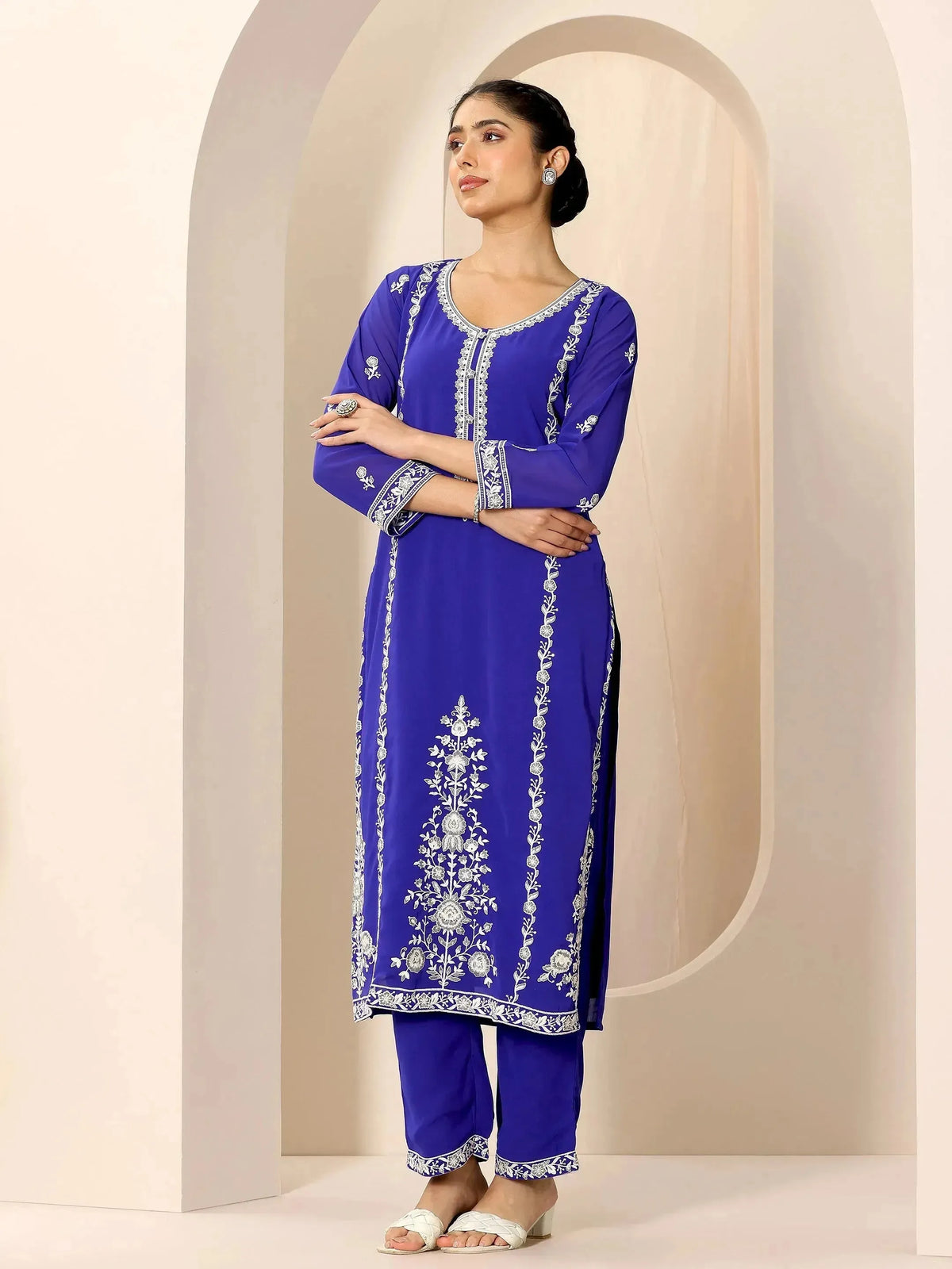 Anouk Blue Embroidered Georgette Straight Suit Set With Dupatta