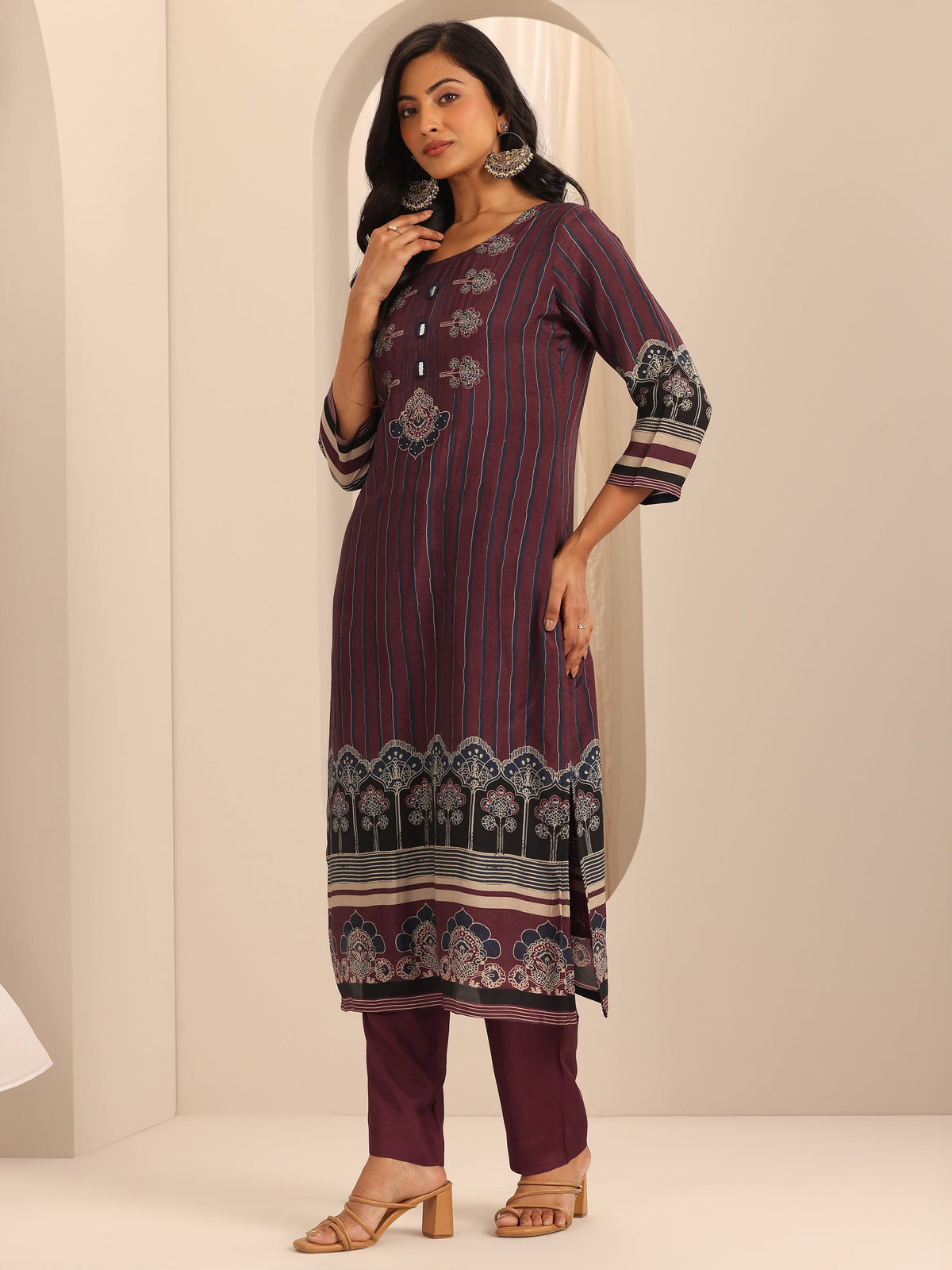 Anouk Maroon Printed Muslin Straight Suit Set With Dupatta