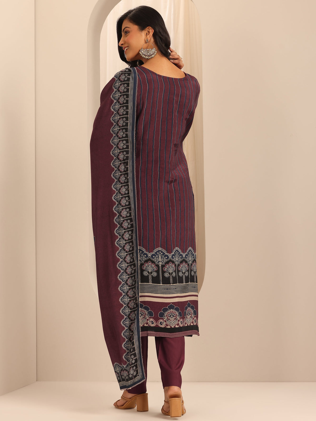 Anouk Maroon Printed Muslin Straight Suit Set With Dupatta