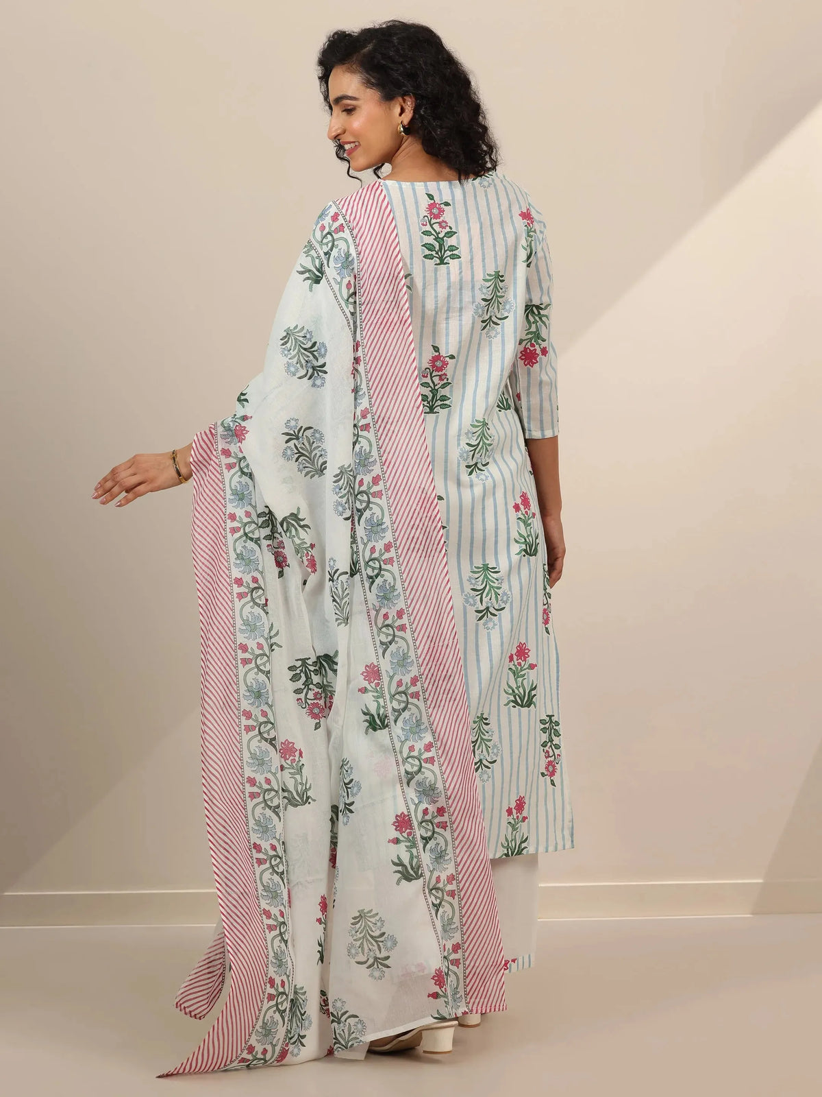 Anouk Off White Printed Cotton Straight Suit Sets With Dupatta
