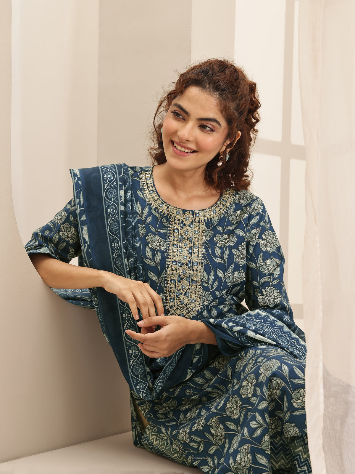 Anouk Teal Blue Printed Cotton Blend Straight Suit Sets With Dupatta