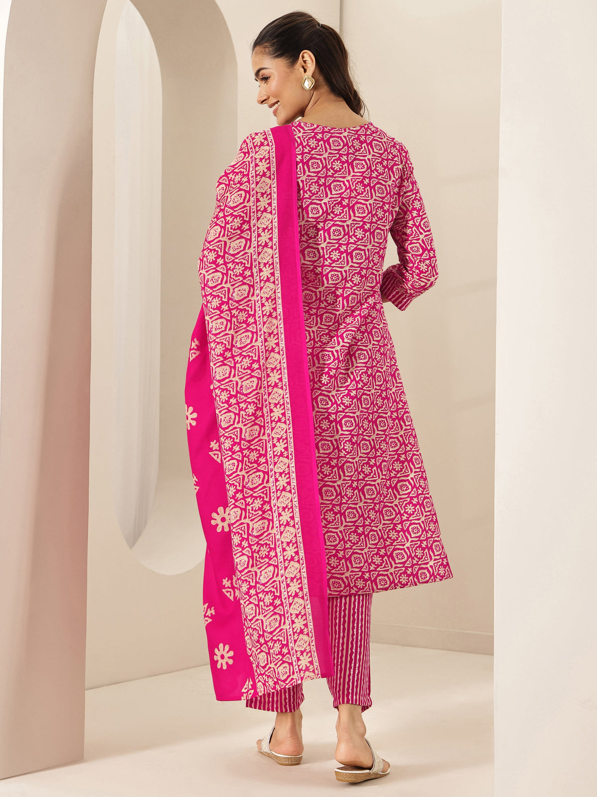 Anouk Pink Printed Cotton Blend Straight Suit Sets With Dupatta