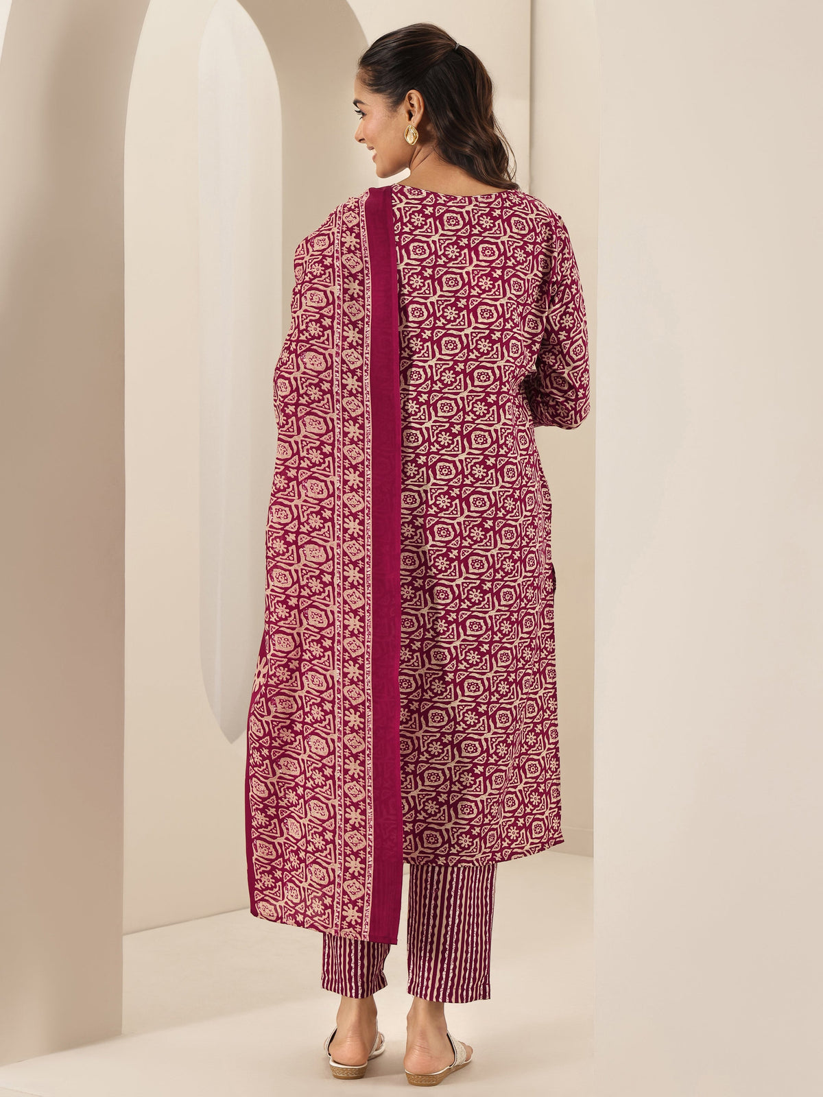 Anouk Maroon Printed Cotton Blend Straight Suit Sets With Dupatta