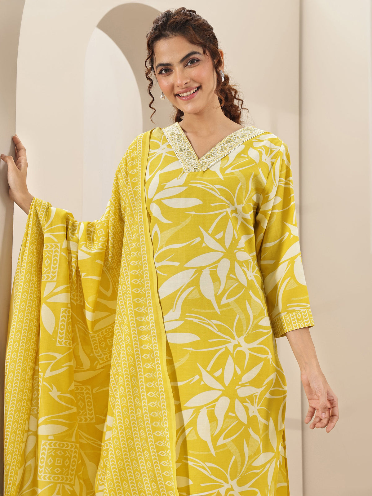 Anouk Yellow Printed Cotton Blend Straight Suit Sets With Dupatta