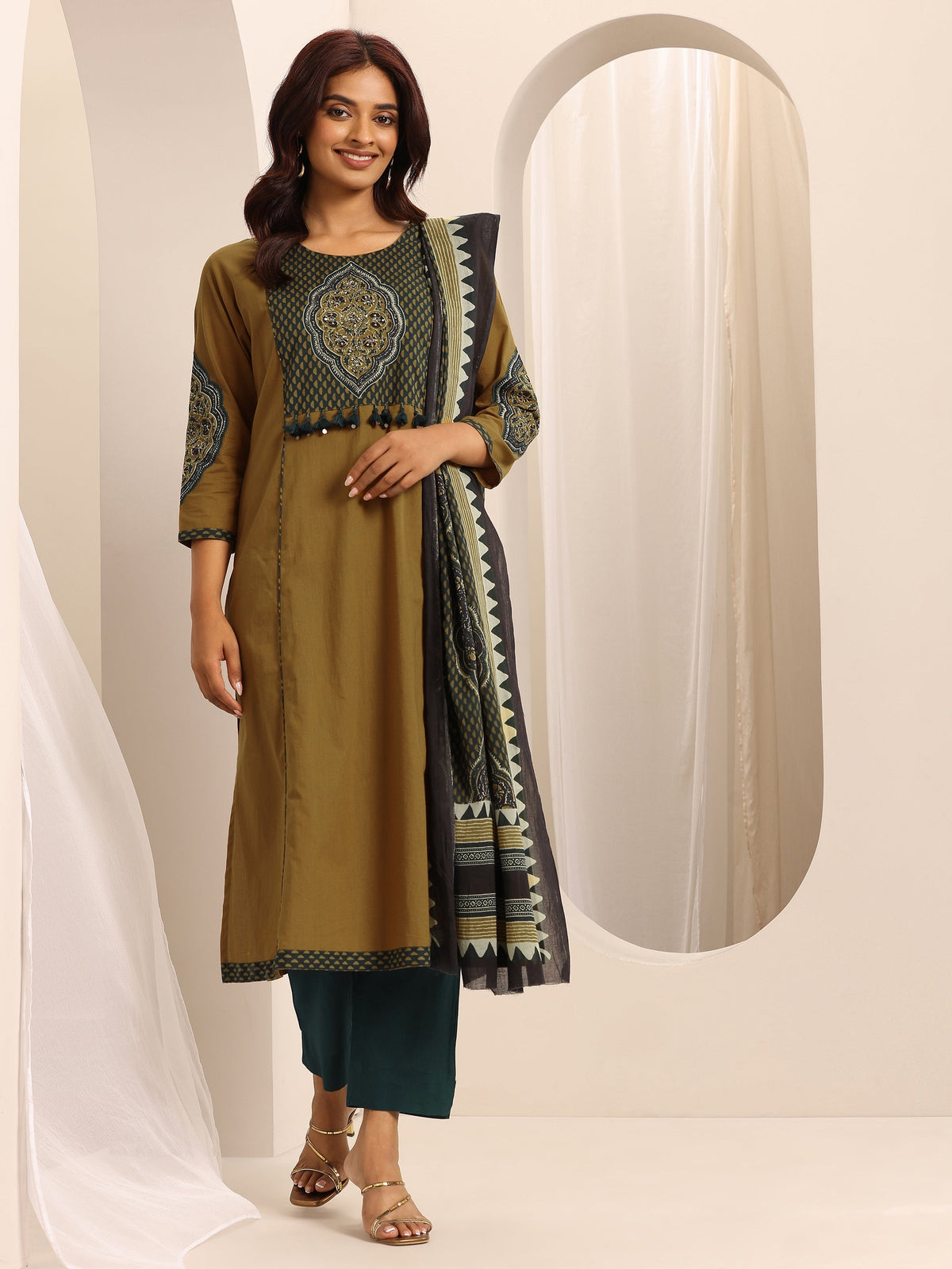 Anouk Yellow Printed Cotton Blend Straight Suit Set With Dupatta