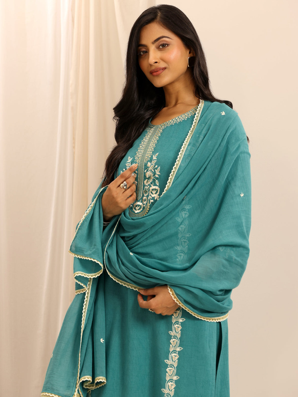 Anouk Green Embroidered Cotton Blend Straight Suit Set With Dupatta