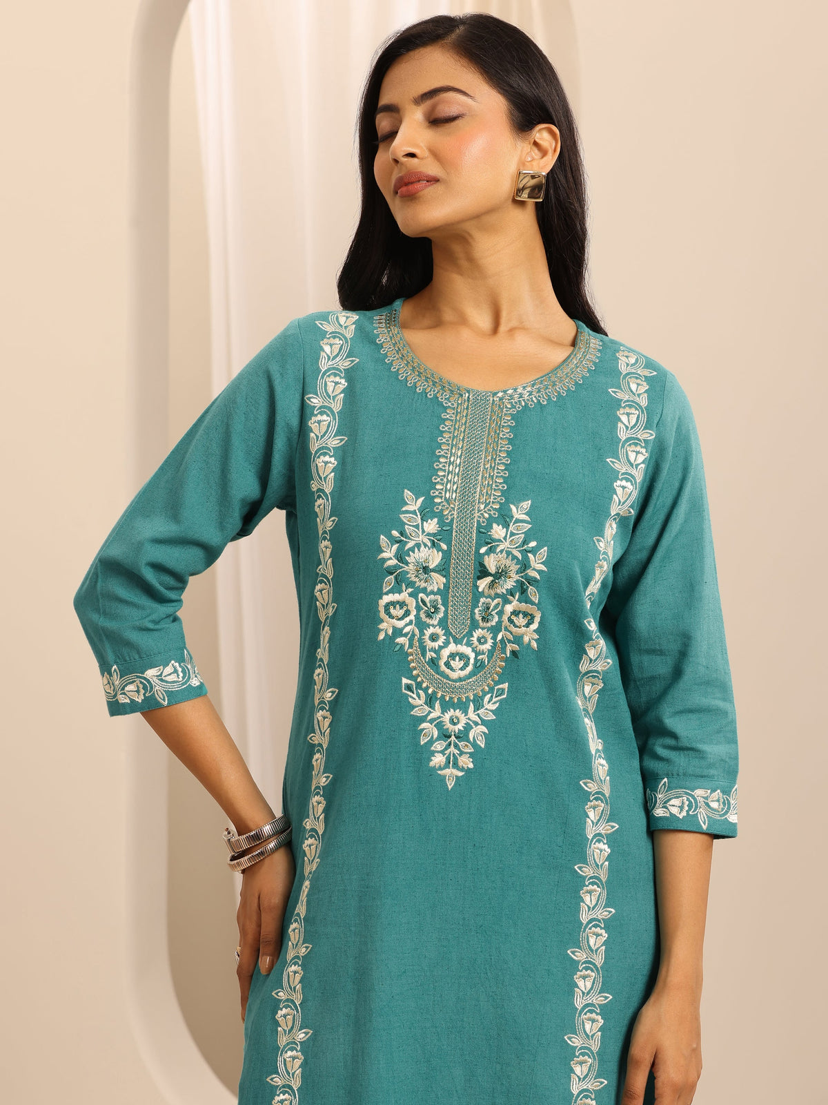 Anouk Green Embroidered Cotton Blend Straight Suit Set With Dupatta
